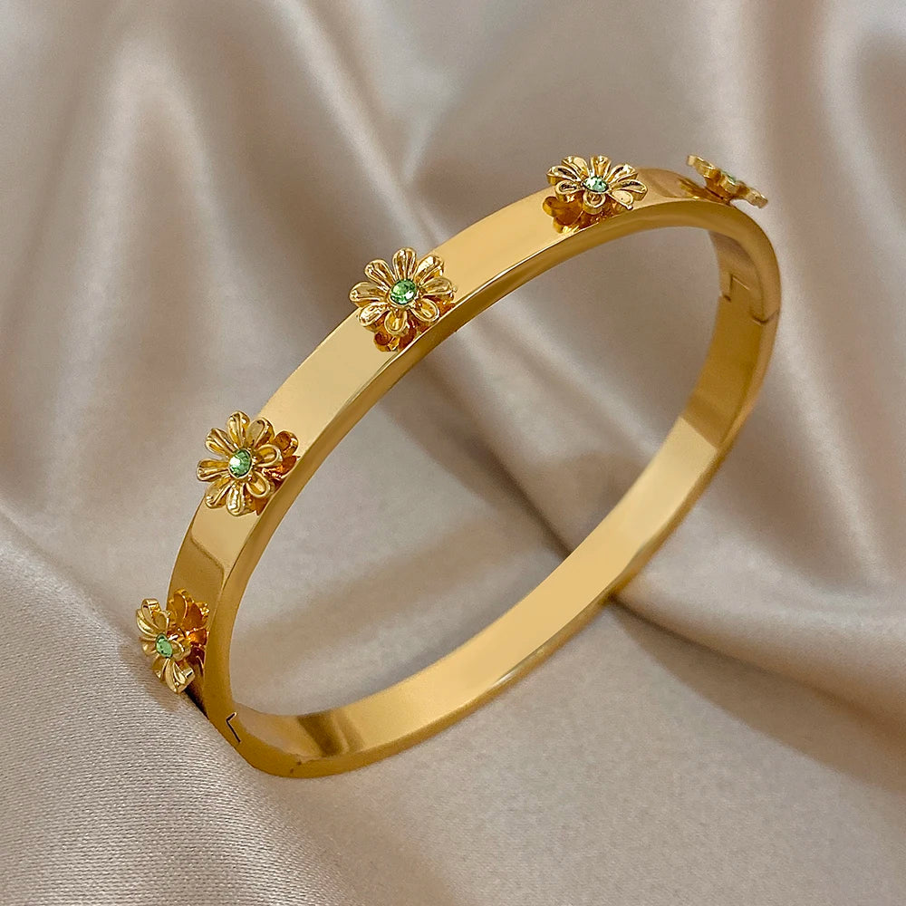 Fashion Stainless Steel Flower Inlay Rhinestone Wrist Cuff Bangles Bracelets For Women Men Chic Waterproof Charms Jewelry Gift