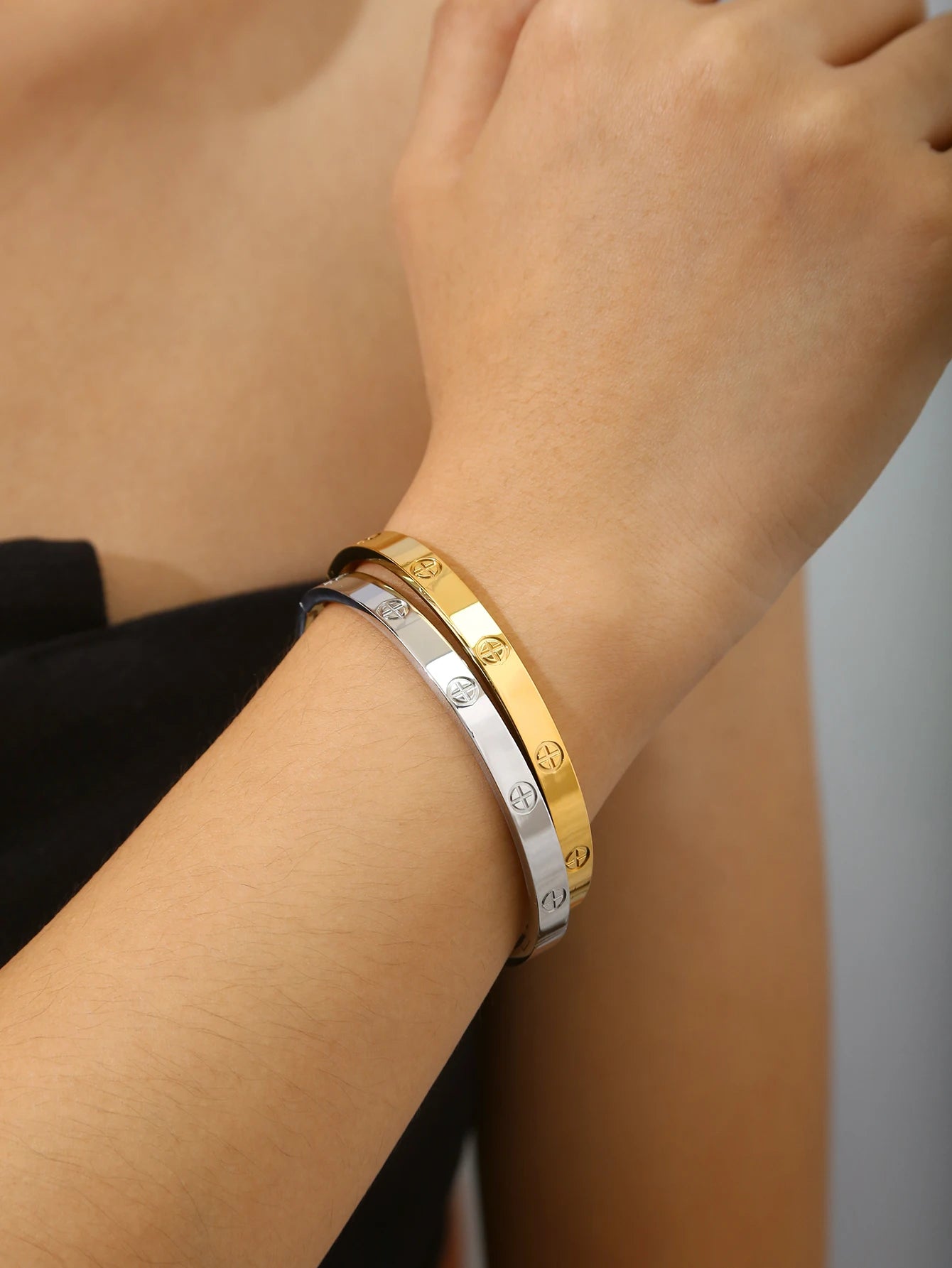 18K gold-plated stainless steel non fading gold bracelet - durable and fashionable jewelry accessory, suitable for holiday gifts